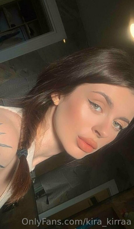 JOI オンリーファンズ ホットヌード 写真