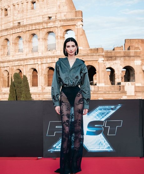 Meadow Walker セックスモデル 画像