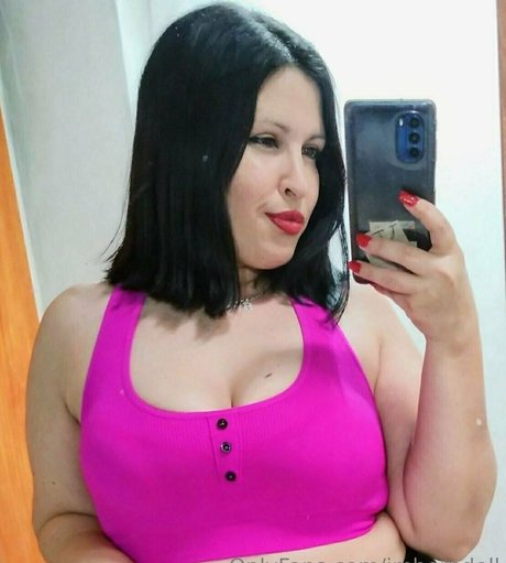 ぽっちゃりラテン系オンリーファンズ ホット 写真