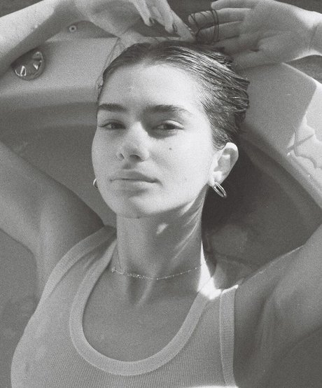 貞操帯オンリーファンズ 裸 画像