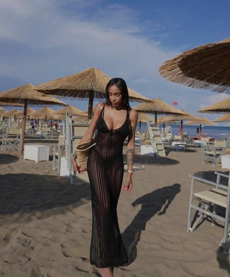 Paola Henriquez セクシーなスター 写真