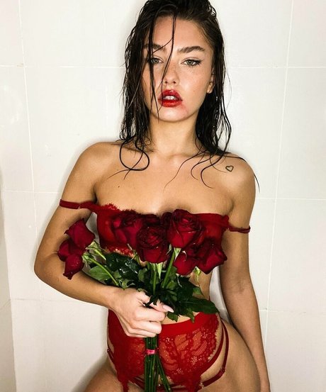 Eva Shakun アダルトモデル 写真