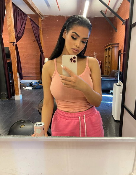 乳首オーガズム オンリーファンズ 無料 アーカイブ