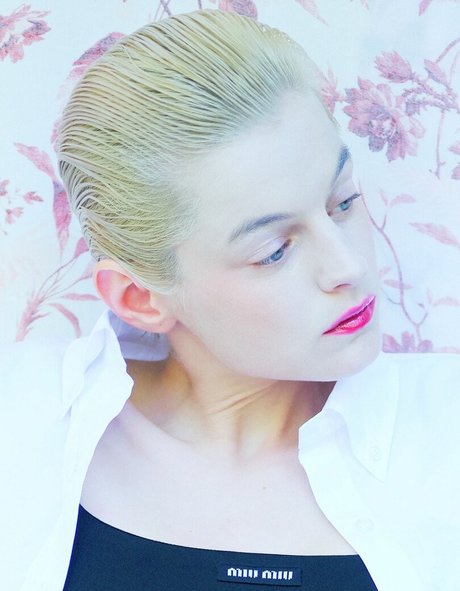 Emma Corrin 限定モデル 写真