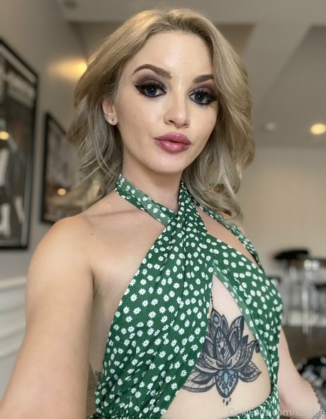 軍事オンリーファンズ アダルト無料 画像