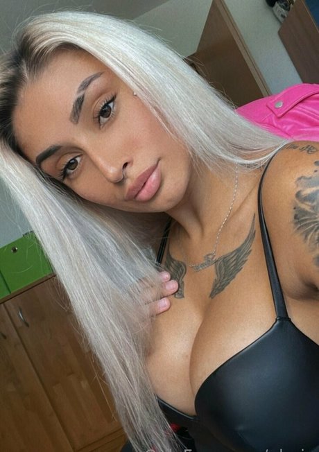 glxriq ポルノモデル 写真