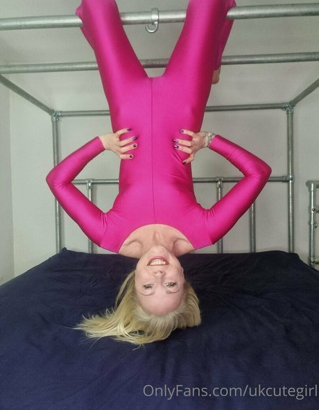 ニューハーフオンリーファン ポルノ 画像