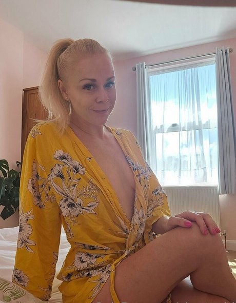 ukcutegirl アート女優 ギャラリー