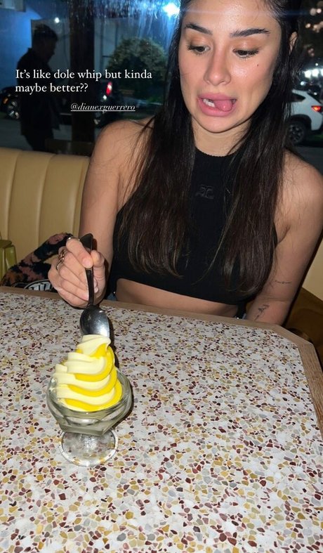 Diane Guerrero セックス女優 画像