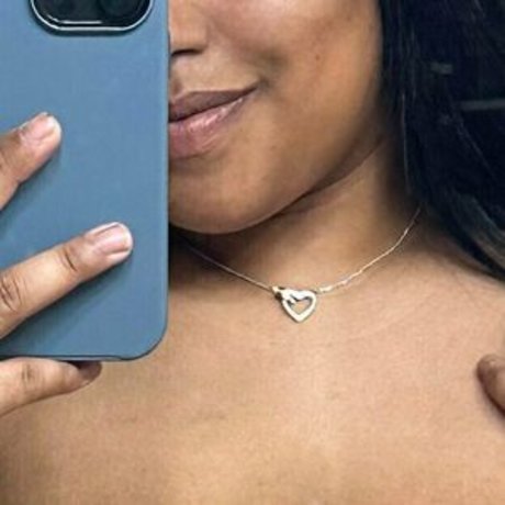 lizzie222 セックスモデル 写真