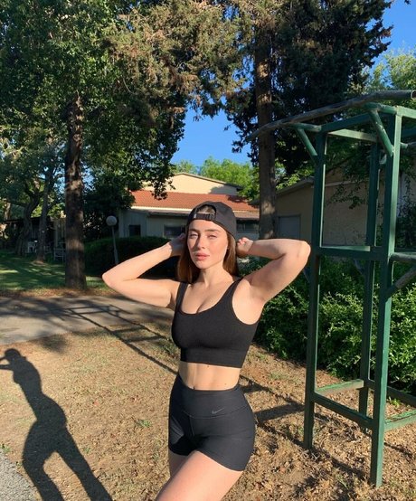 セクシーなレディボーイオンリーファンズ 無料 アーカイブ