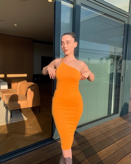 パンストオンリーファンズ 美しい 画像