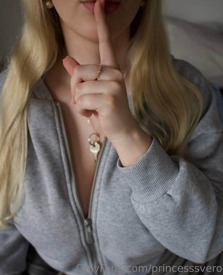 LGBTオンリーファン ホットヌード 画像