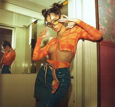 Liya Noga 完璧なスター 画像