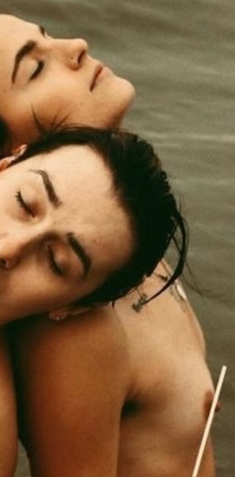 Lauryane Dion 裸の女優 画像