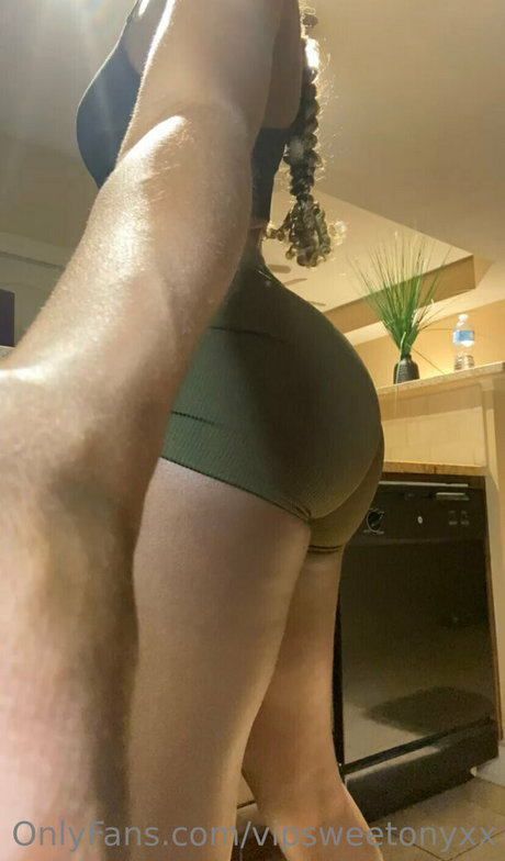 ニューハーフオンリーファン エロ 写真