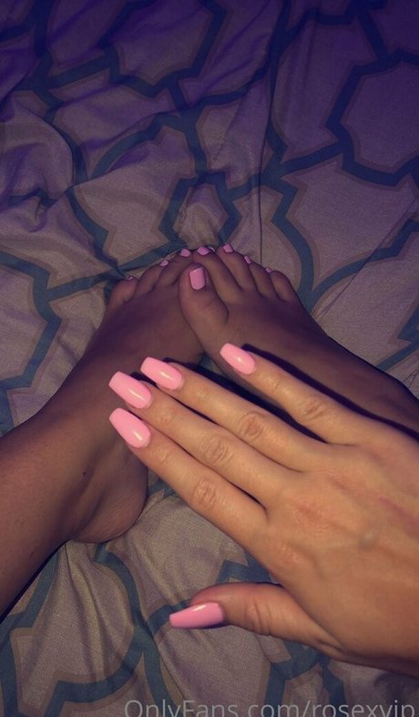 アラブの女の子オンリーファンズ ヌード 写真