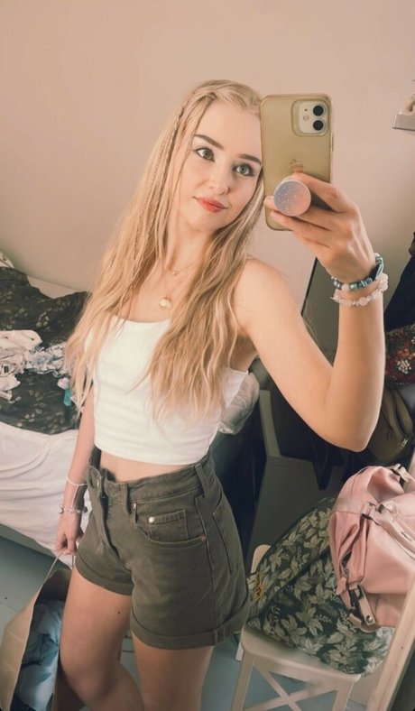 ジャークオンリーファンズ セクシーヌード 画像