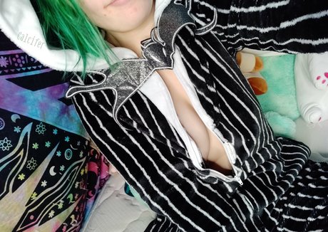 超デブおばあちゃんオンリーファンズ ポルノ 画像