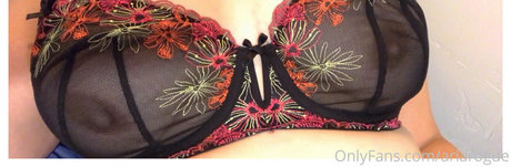 ariarogue 素敵なモデル 写真