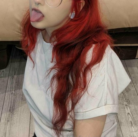 アウトドア 熟女 オンリーファンズ ヌード 写真