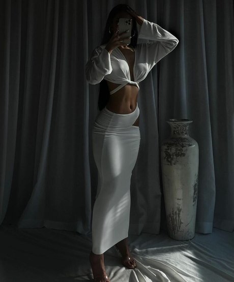 年配の熟女オンリーファンズ ホットxxx 画像