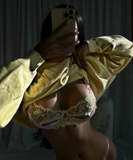 黒檀ペッギングオンリーファンズ アート裸 画像