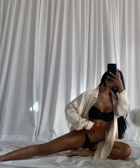 太めのアジア人オンリーファンズ 無料アダルト 写真