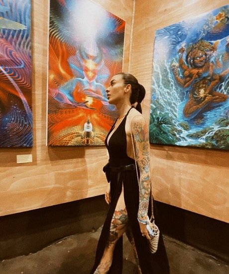 フェイシャルオンリーファンズ アート裸 アーカイブ