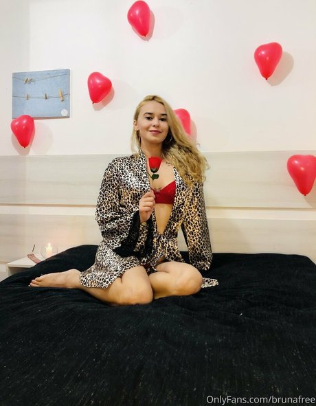 アナル乱交オンリーファンズ 無料セクシー 写真