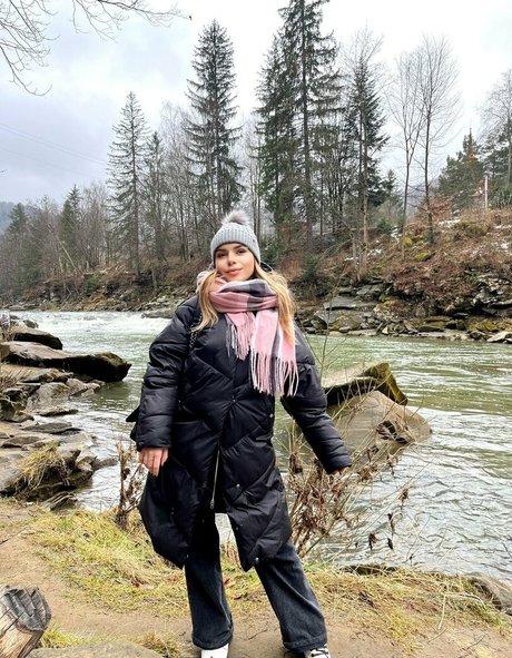 lucky ashley かわいいポルノスター 画像