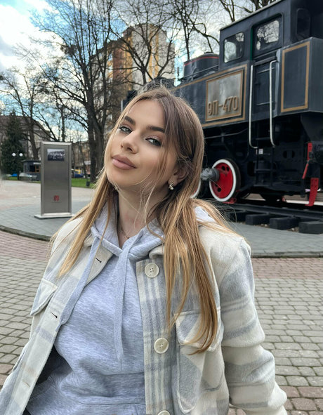 lucky ashley かわいいポルノスター 写真