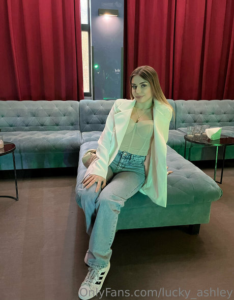 lucky ashley 女優 ギャラリー