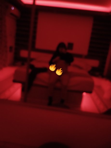 the girl with the big ass ポルノスター ホット 画像