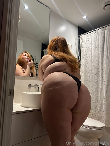 デカ尻ティーンオンリーファンズ トップ 写真