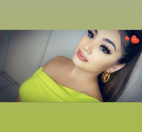 Sandra Cardona セクシーなスター 写真