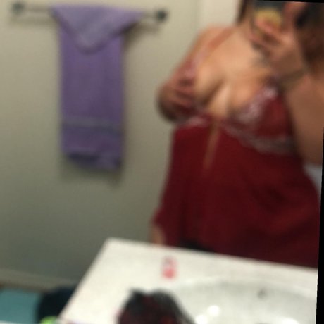 黒檀ペッギングオンリーファンズ ポルノ 写真