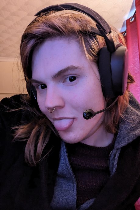 Saiya Darkfire 美しい女優 写真