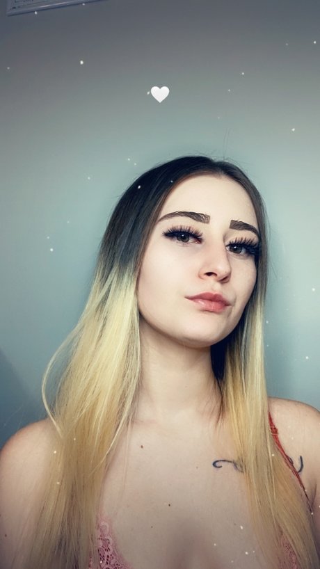 Raylee white ホット女優 画像