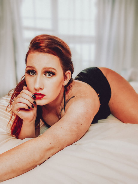Scarlett Rae xxxスター 写真