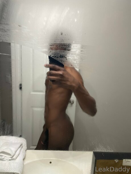 Emperor_ 裸モデル 写真