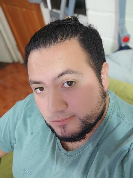 michael salinas 完璧なモデル 写真