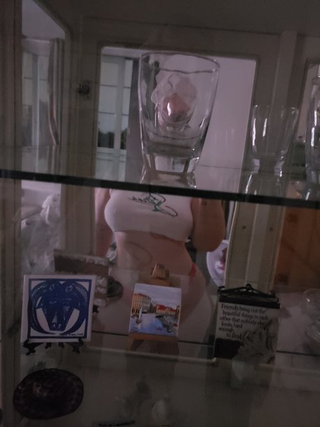 Sweetiemay ヌードのポルノスター ギャラリー