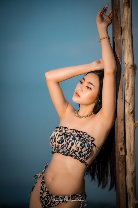 YayingYM ポルノスター アート 画像