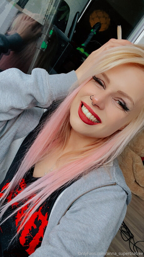 Superbia プロフィール写真