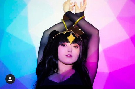 Touto tini アダルトモデル 画像