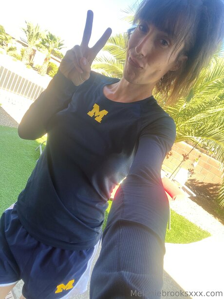 MelanieBrooks スター 裸 写真