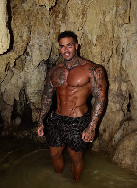 TROYBOY PRIVATE_ HDポルノスター 写真