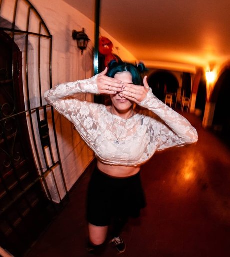 Maggieb 美しいモデル 写真