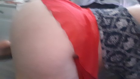 Daddycumonmytits ポルノモデル 写真